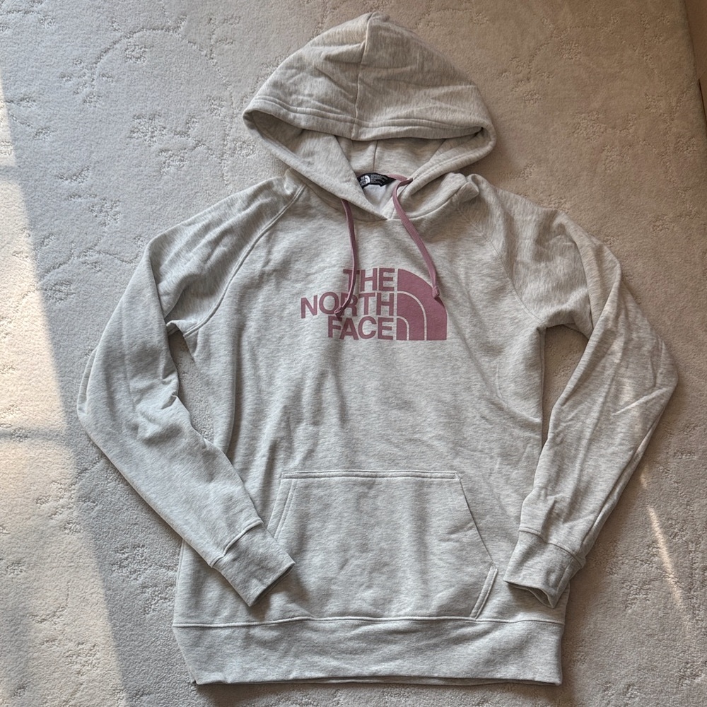The North Face Light Gray Fitted Hoodie with Pink Center Logo - Medium: Used